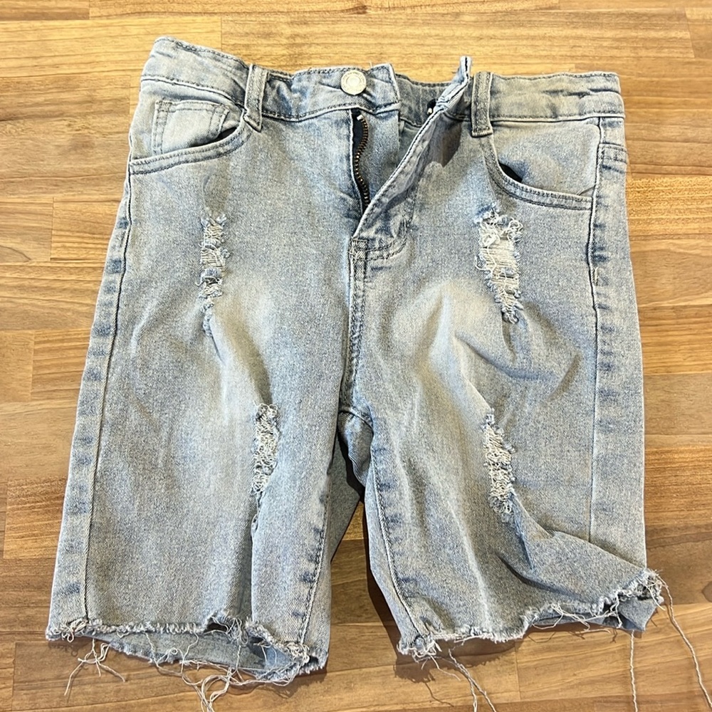 Boys SHEIN Jean shorts size 8